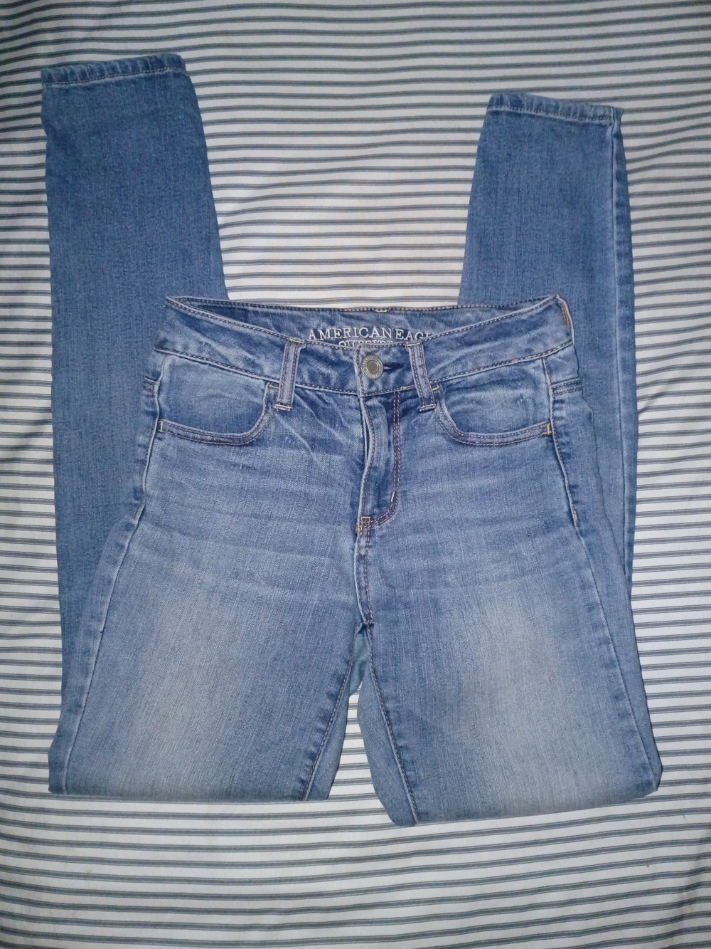 American Eagle Outfitters Women’s High Rise Jegging Super Stretch Size 00 Jeans
